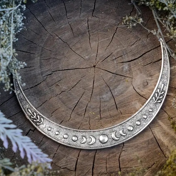 Crescent moon - Picture 4 of 7